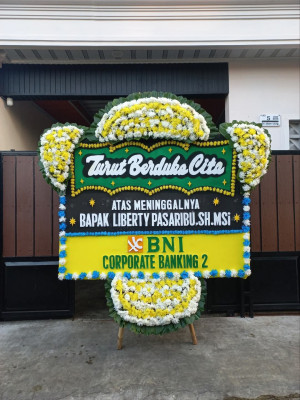 Papan Bunga Duka di Takome