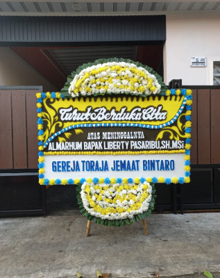 Papan Bunga Duka di Takome