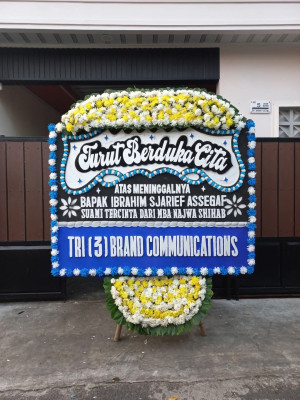 Papan Bunga Duka di Takome